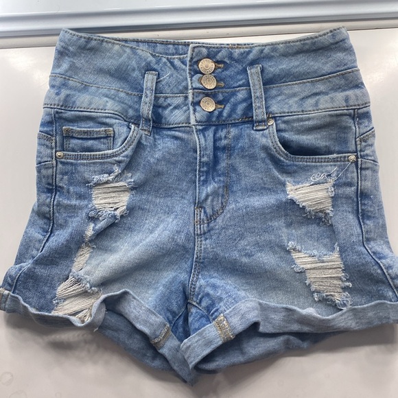 Woman’s blue Jean shorts, Size 00 - Picture 4 of 4